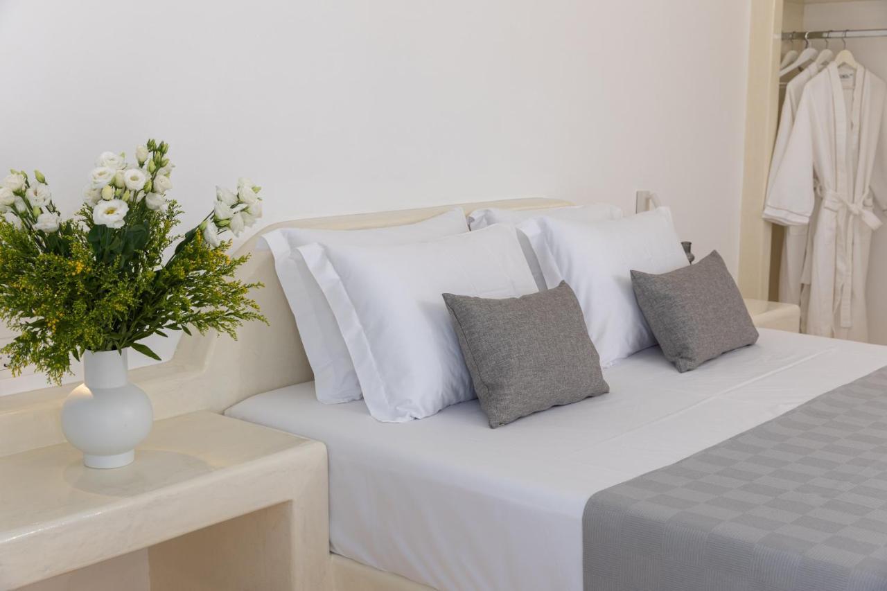 Theophrasti Suites Foinikiá Dış mekan fotoğraf