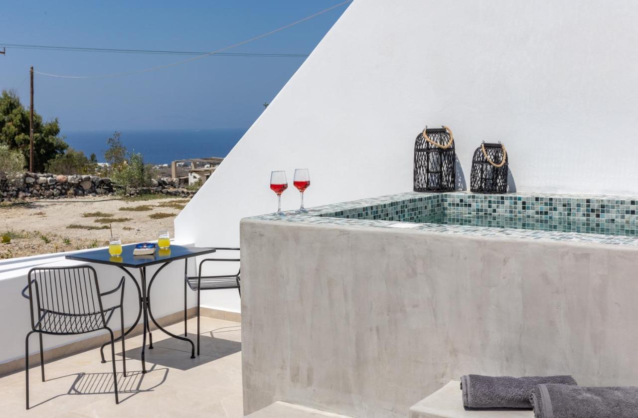 Theophrasti Suites Foinikiá Dış mekan fotoğraf