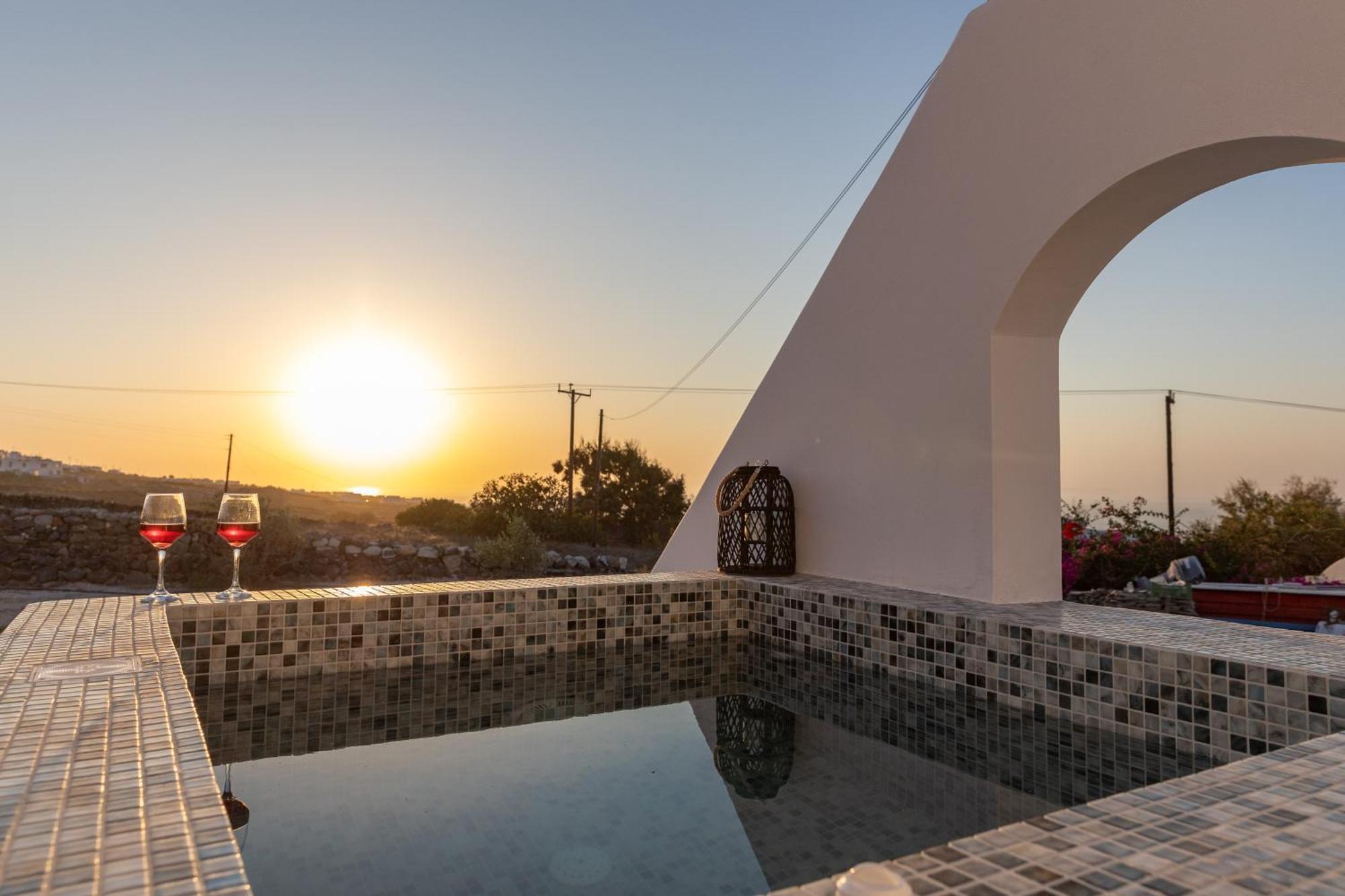 Theophrasti Suites Foinikiá Oda fotoğraf