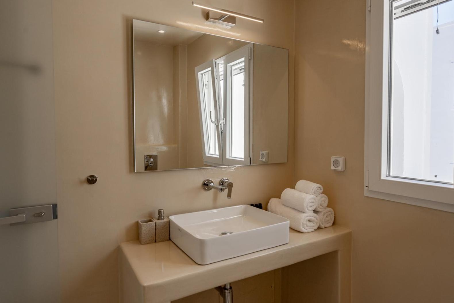 Theophrasti Suites Foinikiá Oda fotoğraf
