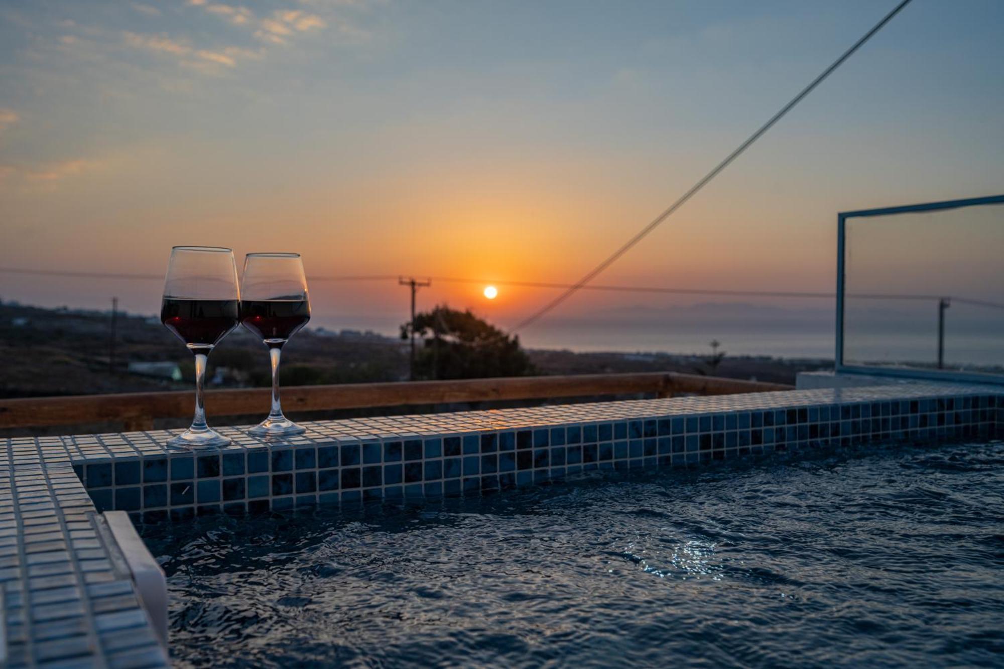 Theophrasti Suites Foinikiá Oda fotoğraf
