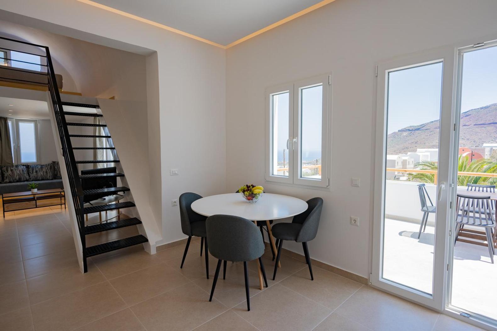 Theophrasti Suites Foinikiá Dış mekan fotoğraf